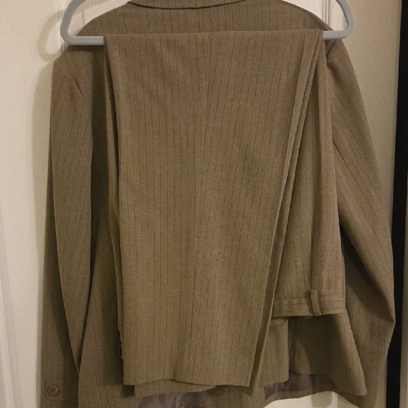 Rafaella Beige Women's Plus Size Suit - Picture 7 of 14